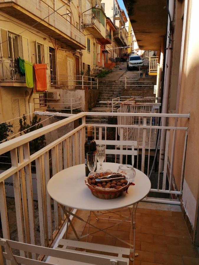 La Casa Del Corso Bed & Breakfast Aragona ภายนอก รูปภาพ